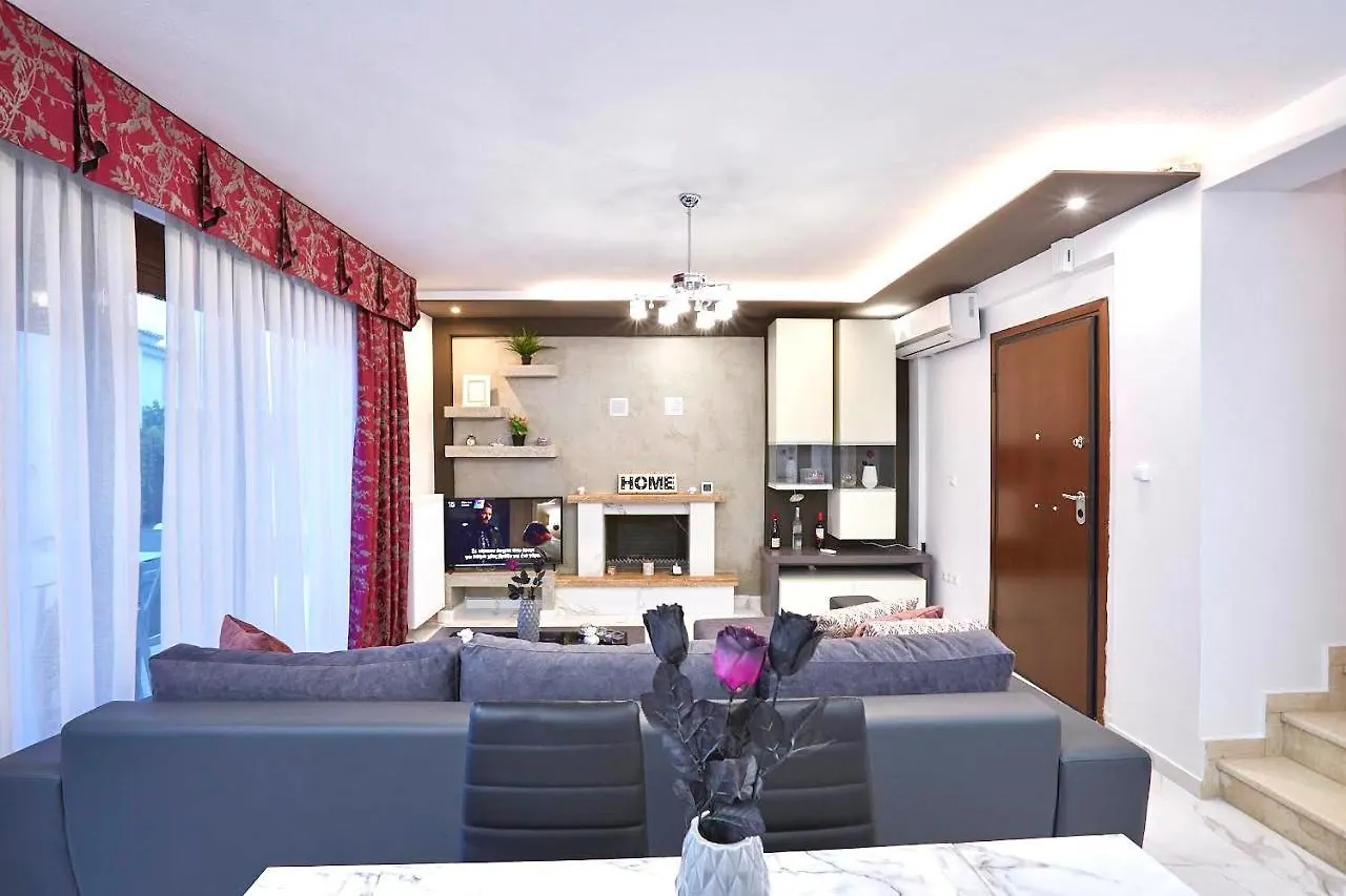Вилла Earthy Boutique Luxurious House -Marble Luxury House Палиури